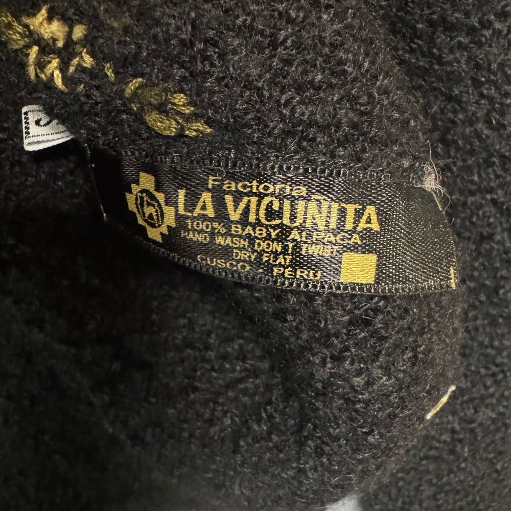 La Vicunita 100% Baby Alpaca Floral Embroidered Cardigan Sweater Small Peru - Picture 3 of 6
